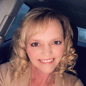 Meet your Posher, Becky